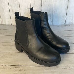 Enzo Tesoti Black Leather Lug Sole Made in Spain Chelsea Boots